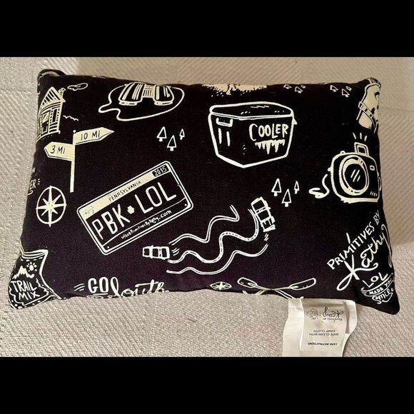 Primitives by Kathy Plush Connecticut Pillow Home Decor Black White NWOT. - Picture 4 of 8